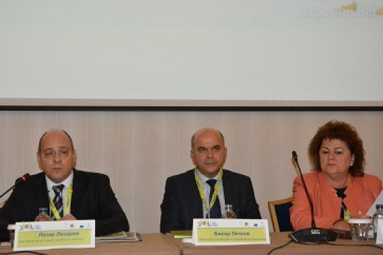 Министър Петков откри Национална конференция „Здравословните работни места управляват опасните вещества“