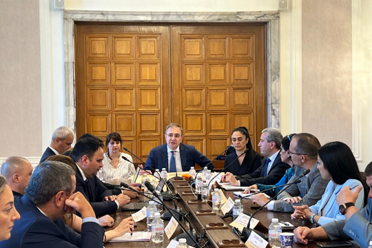 Министър Гуцанов: Не бива България да е привлекателна с ниски заплати