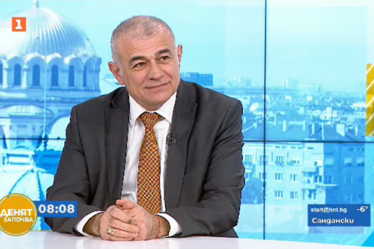 Министър Гьоков: Минималната заплата ще е над 700 лв.
