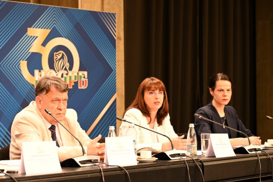 Министър Ефремова: Създаването на качествени и достъпни социални услуги е основна задача на МТСП и общините