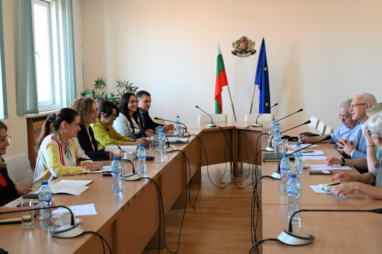 Стимулирането на трудовата заетост бе във фокуса на разговорите на министър Шалапатова с ръководството на АИКБ