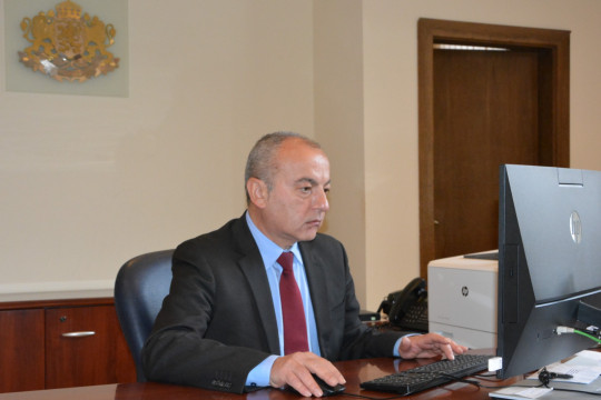 Министър Гълъб Донев: Мечтая за пазар на труда, който възприема всеки човек като талант