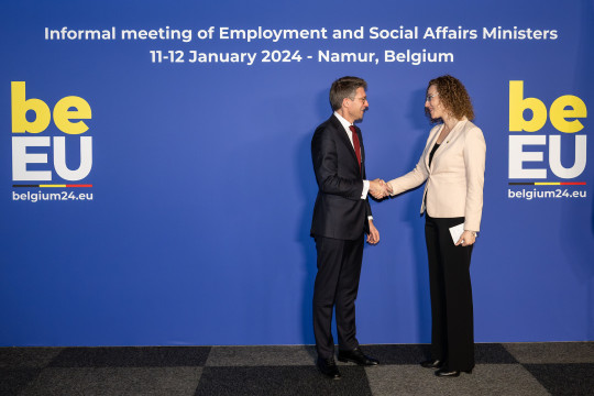 Министър Шалапатова пред министрите в ЕС: Икономическото развитие не трябва е за сметка на социалните права