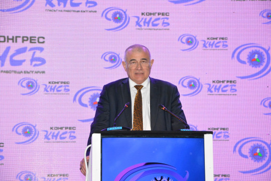 Министър Георги Гьоков: Правителството усилено работи за подготовка на пакет от мерки за подкрепа на хората и бизнеса