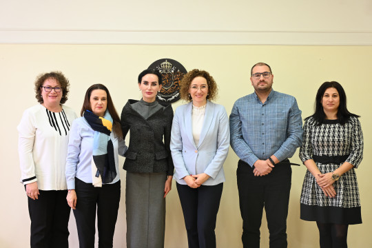 Министър Шалапатова: България подготвя мерки за пълноценна интеграция на украинските граждани