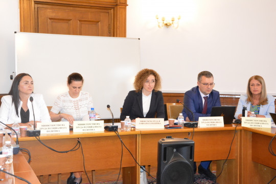 Министър Шалапатова: МТСП предлага еднократна помощ от 15 000 лв. за семействата на загиналите при наводненията в Царево