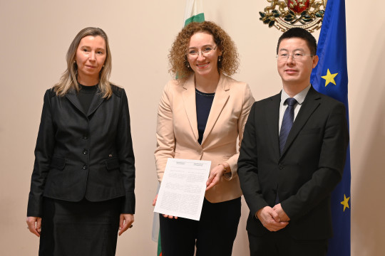 Нови възможности за обучения и развитие на безработни създава МТСП с меморандум за сътрудничество 