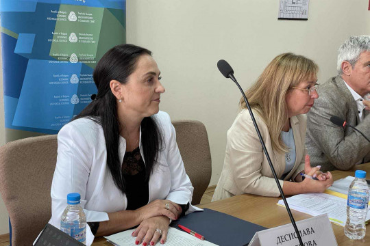 Заместник-министър Стоянова участва в пленарна сесия на ИСС за ролята на изкуствения интелект в управлението на човешкия