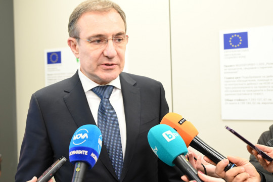 Министър Гуцанов: Взехме най-логичното решение за пенсиите - да не се ощетяват най-уязвимите