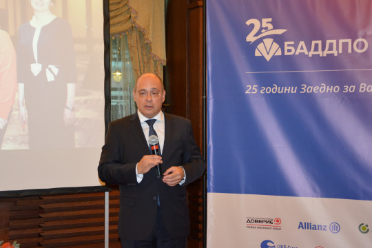 Министър Лазаров: Успяхме да създадем стабилна рамка на допълнителното пенсионно осигуряване