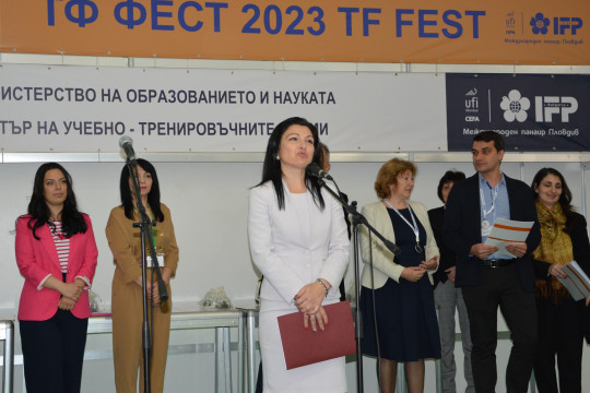 Зам.-министър Клисурска: Приоритет на МТСП е младите хора да работят и да се развиват в България