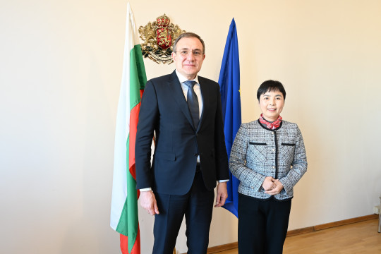 Министър Гуцанов и посланик Дай Цинли обсъдиха сътрудничеството между България и Китай в социалнатa сфера