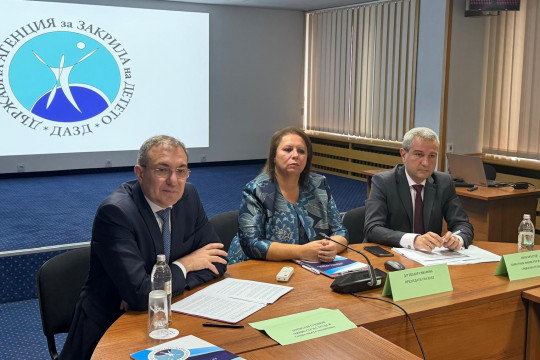 Министър Гуцанов: 2837 деца са родили деца за година. Това трябва да спре