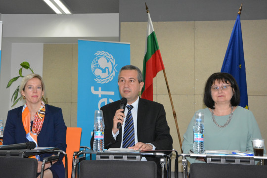 Зам.-министър Кръстев: Над 80 млн. лв. по ПРЧР са предвидени за намаляване на детската бедност