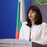 Министър Ефремова: Доходите на 163 000 души ще се увеличат с ръста на социалната пенсия от 1 юли