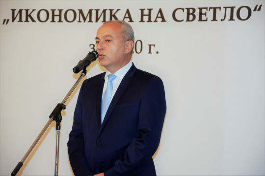 Министър Донев: Изсветляването на икономиката води до по-добър стандарт на живот