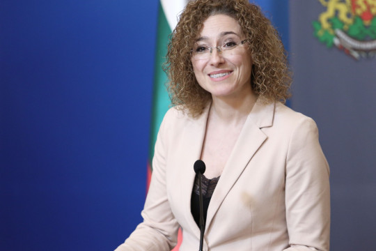 Министър Шалапатова: Проектът на бюджета на държавното обществено осигуряване е направен с мисъл за хората