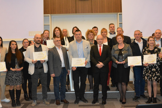 Вицепремиерът Лазаров: До 100 000 лв. за безопасни условия на труд могат да получат работодатели през 2023 г.