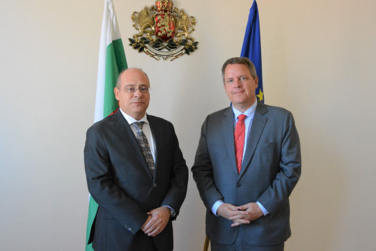 Министър Гьоков се срещна с посланика на Република Корея Ли Хо-шик