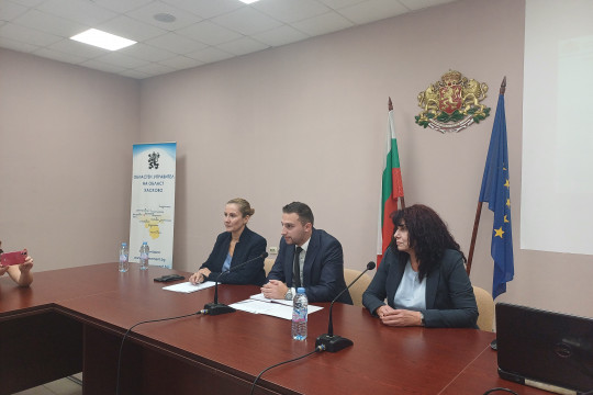 Зам.-министър Алексова-Великова представи възможностите за финансиране чрез Фонд „Условия на труд“ в Хасково