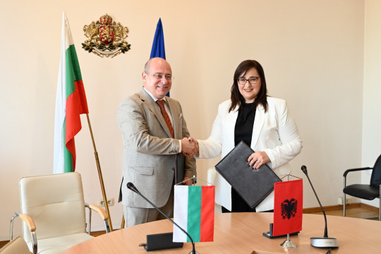 Зам.-министър Лазаров представи реформата в социалните услуги пред делегация от Албания
