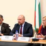 Зам.-министър Русев: Трябва едновременно да активираме неактивните и да задържим работещите на пазара на труда
