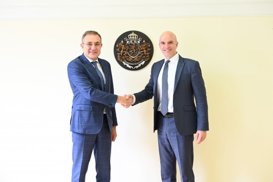 Министър Гуцанов обсъди с посланика на Великобритания Глобалната кампания за реформа в грижата за децата