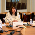 Министър Ефремова: Социалните плащания са гарантирани и ще бъдат изплатени навреме