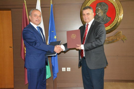 МТСП и УНСС ще си сътрудничат при провеждането на студентски стажове, публични събития и научни изследвания