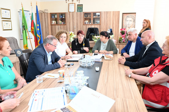 Институциите обсъдиха мерки в подкрепа на пострадалите от наводненията хора