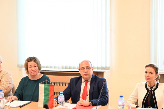 Зам.-министър Лазар Лазаров запозна делегация от Косово с реформата в областта на социалните услуги в България
