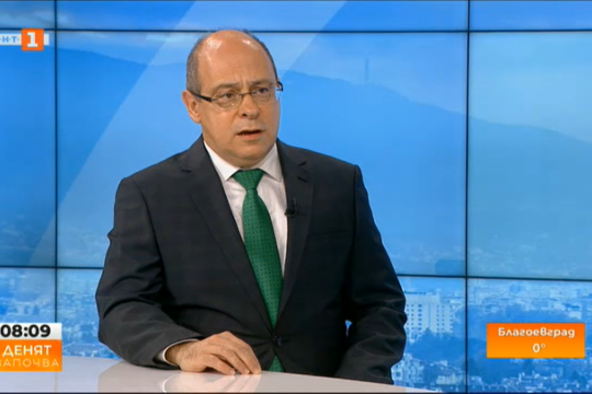 Вицепремиерът Лазаров: Правителството избра възможно най-справедливия подход за великденските добавки към пенсиите