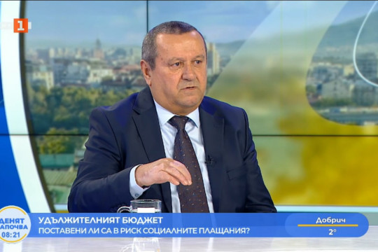 Министър Адемов: Хората трябва да са спокойни, социалните плащания са гарантирани