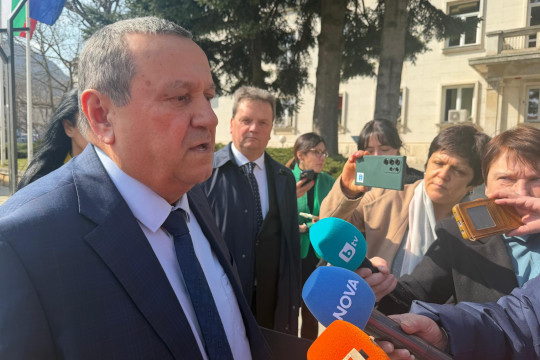 Министър Адемов от Враца: Имаме сигнали за натиск върху избиратели чрез програми за заетост