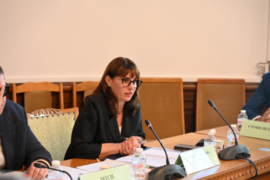 Социалната комисия в парламента одобри на първо четене новия механизъм за определяне на минималната работна заплата