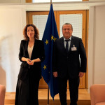 Министър Адемов запозна заместник-председателя на ЕК Роксана Мънзату с усилията на кабинета да защити най-уязвимите