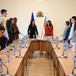 Министър Ефремова пред студенти: Социалната работа е професия на бъдещето